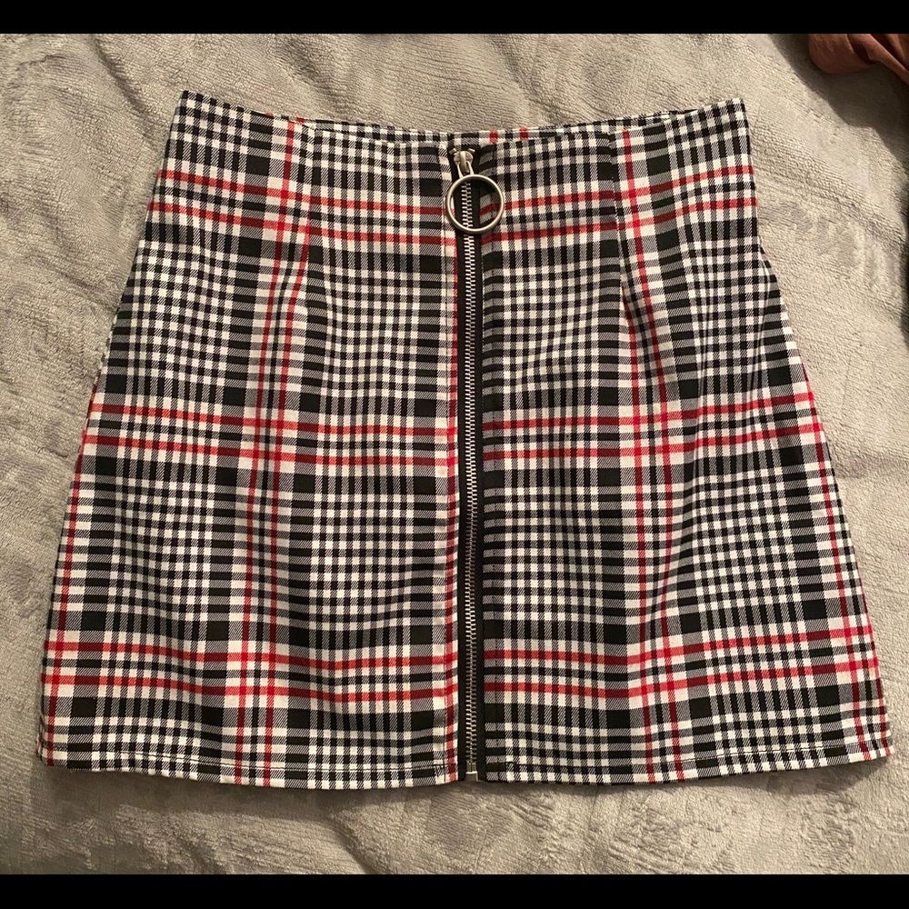 Forever 21 red&black plaid skirt